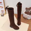 Botas Longas Versáteis para Meninas 2026 Outono/Inverno Nova Moda Botas de Cavaleiro de Cano Alto Preto Salto Médio Grosso Botas Slim Elásticas
