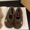 Zapatos Mary Jane peludos estilo francés para mujer, para usar al aire libre en invierno, nuevo estilo 2026, con un lazo, suela suave y forro de felpa, proporcionando calidez y comodidad