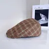 Boina Cuadros Dulce Retro de Diseñador para Mujer, Gorra de Pico Trendy Versátil para Otoño, Gorra de Pico Adelgazante