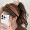 Diadema Súper Suave Maillard de Ala Ancha Otoño e Invierno Nuevo Estilo Coreano que Muestra la Cara Diadema de Cabello de Presión Ligera Accesorios para el Cabello de Adulto para Salir Combinan con Todo