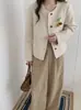 Nuevo abrigo de lana doble cara para otoño e invierno, estilo corto para personas menudas, engrosado, estilo coreano, cuello redondo, de un solo botón, cálido