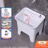 Lavabo de mopa cerámico simple de tamaño pequeño, independiente, para baño y balcón, con cubo para mopa de patas altas y desagüe