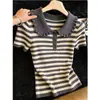 Blusa de Tricô Listrada com Gola Babada de Boneca para Mulheres, Novo Estilo de Verão, Camiseta Versátil Casual de Alta Qualidade com Manga Curta