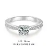 Anillo de Diamante de Carbono Alto Ocho Corazones y Ocho Flechas para Mujer Un Quilate Simple Seis Garras Anillo de Diamante de Boda Suministro en Vivo de Tiktok Kuaishou