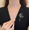 Broche Borboleta com Franja de Luxo Leve, Alfinete Pingente Semi-Transparente para Atacado, Joia Elegante com Toque de Alto Padrão, Acessórios de Cristal e Pérola