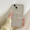 Lujosa funda para teléfono iPhone 17 Pro estilo Chanel con incrustaciones de diamantes y brillo degradado, adecuada para Apple 14/16, funda blanda para diosas