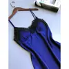 Camisola Sexy Feminina Nova Moda Europeia e Americana com Renda, Roupa de Dormir Bodycon Curta Ajustada na Cintura