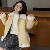 Jaqueta Feminina Outono/Inverno 2026 Novo Estilo Menina Doce Estilo Coreano Top Forrado com Pelo Infantil Médio/Grande Tendência de Comprimento Médio
