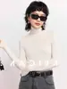 Elegante camisa base de punto gris de cuello medio alto para mujer, corte ajustado, suéter suave y acogedor para otoño e invierno, top de manga larga