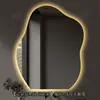 Espejo de Baño LED Inteligente Yunduo, Espejo de Maquillaje con Luces en Forma de Ola Irregular, Espejo Antivaho para Montar en la Pared para Hoteles y Casas de Huéspedes, Venta al por Mayor