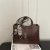Bolso de axila texturizado retro, Nuevo bolso de mano casual de moda para el día a día, Bolso de hombro de estilo perezoso con combinación de colores de bufanda para mujer