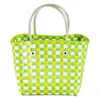 Cesta de Plástico Colorida Trançada Lembrancinha de Aniversário Infantil Estilo Fresco Bolsa Casual de Férias Feminina Bolsa Carteiro Xadrez Cesta de Legumes