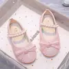 Zapatos de Princesa con Lazo para Niñas 2026 Primavera Nuevo Estilo Zapatos de Cuero con Suela Suave y Lentejuelas Zapatos de Moda con Perlas para Bebé