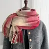 2026 Nuevo Otoño e Invierno Clásico Versátil Engrosado Bufanda Estilo Coreano Gradiente Borla Chal Bufanda Larga Cálida para Mujer