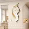 Reloj de Pared de Plumas para Sala de Estar, Pintura Decorativa de Gama Alta para Comedor, Reloj Silencioso Moderno de Lujo Ligero para Uso Doméstico, Compra al por Mayor