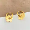 Pendientes Frescos y Modernos Estilo Ins con Forma de Pétalos para Mujer, Pendientes Exquisitos y de Moda con un Divertido Diseño Floral, Chapados en Oro de 18 Quilates
