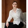 Nova Coleção Primavera 2026 Camisa Branca Elegante de Corte Slim para Mulheres com Design Único, Gola de Estilo Francês, Manga Longa Versátil