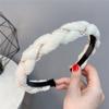 B063 Estilo Coreano Linda Diadema Retorcida de Malla de Burbujas Diadema Trenzada con Cadena de Diamantes Incrustada de Perlas con Accesorio para el Cabello Exterior Dentado