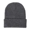 Gorro de punto de moda estilo coreano, gorro cálido de lana moderno para primavera y otoño, gorro de punto versátil de color liso para exteriores a prueba de frío al por mayor