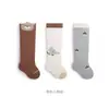 Paquete de Tres Pares al por Mayor de Calcetines para Bebé de Primavera y Otoño, Calcetines de Bebé con Dibujos Animados y Aberturas Sueltas que No Aprietan las Piernas, Calcetines Largos de Algodón para Niños