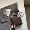 Bolsa de Camurça Feminina Outono e Inverno Versátil 2025 Nova Fosca Retrô Ombro Único Transversal Popular Satchel Bolsa Saco