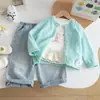 Conjunto de Cardigã de Tricô Estilo Doce para Meninas Primavera e Outono Novo Estiloso Desenho Animado para Bebê Menina Estilo Energético Vitalidade Conjunto de Três Peças