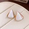 Brincos de Stud Triângulo Gota de Óleo Agulha de Prata Moda Versátil para o Trabalho Brincos de Luxo Leve High-End Atacado
