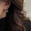 Aretes con Diseño de Nicho Sentido Avanzado de Brillo en Forma de V Pendientes Modernos Simples Temperamento Estilo Frío Distintivo Hebilla de Oreja Moda Versátil Oreja