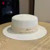 Sombrero de Paja Plano de Nuevo Estilo 2026 con Borde de Encaje para Mujer, Sombrero de Paja Elegante de Verano y Primavera con Borde Plano y Perlas, Sombrero de Sol con Protección Solar