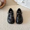 Sapatos de Couro para Meninas 2026 Nova Moda Primavera/Verão Sapatos de Princesa Infantis Mocassins de Solado Macio para Meninas Pequenas e Crianças Mais Velhas