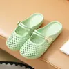 Sandalias de Verano Cómodas Suaves Antideslizantes de Punta Cerrada Slip-On Moda Versátiles Calados Transpirables para Exteriores Zapatos de Mamá Modernos