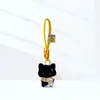 Bufanda Linda de Dibujos Animados Amarilla y Blanca Llavero de Gato Negro Pequeño Cordón Colgante para Bolsa Regalo Creativo Decoración Accesorio