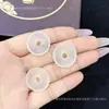 Hebilla de Paz de Calcedonia Blanca Tipo Hielo al por Mayor Colgante de 20 mm para Hombres y Mujeres, Joyería de Collar de Jade, Estilo Popular, Venta Directa del Fabricante