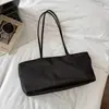 Bolsa tote de gran capacidad para el uso diario, bolso de hombro versátil y ligero para mujer, nueva bolsa casual de verano 2026 para mujer