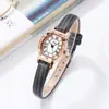 Reloj de mujer GEDI estilo antiguo con forma de barril, esfera pequeña, correa de cuero, marcadores de números romanos vintage, marrón oscuro