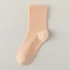 Calcetines de Algodón de Color Sólido para Mujer, Calcetines de Media Pantorrilla para Primavera y Otoño, Absorbentes de Sudor, Resistentes al Olor, Calcetines sin Costuras para Maternidad, Calcetines Holgados Zhuji al por Mayor