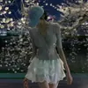 Moda Feminina Tendência Dongdaemun Coreana, Versátil e Estiloso, Corte Justo, Decote V Sexy, Blusa de Tricô de Manga Curta que Valoriza a Silhueta