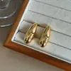 Brincos de Moda Europeus e Americanos em Forma de Gota com Design Único, Estilo Minimalista, Versáteis para o Dia a Dia, Exquisitos e Estilosos para o Trabalho