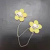 Recomendado en Xiaohongshu Calcetines de pata de gallo con flor de cinco pétalos, Decoraciones para equipaje, Accesorios de tela con borlas de camelia, Pegatinas de tela diy