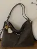 Bolso Tote Estilo Retro para Mujer 2025 Invierno Nueva Moda Gran Capacidad para Viajar de Commute de Aspecto Elegante Bolso de Ocio a la Moda