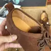 Zapatos Retro de Canguro Hechos a Mano Gamuza Piel de Vaca con Cordones Zapatos Casuales Diseño de Nicho para Mujer Zapatos Retro de Cuero Genuino para Mujer
