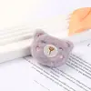 Novos ursinhos fofos apertando os olhos acessórios de pelúcia Boneco arranhador da moda máquina de pegar pelúcia brinquedo boneca pequena acessórios de boneca acessórios