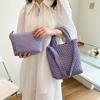 Bolso Sense de alta gama para mujer 2022 Nuevo Combinable Bolso de hombro / axila Nicho Tejido a mano Bolso tote para ir al trabajo