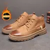 Nuevos Zapatos de Cuero para Hombre de Caña Alta con Cordones, Estilo Retro Workwear, Botas Martin de Punta Ancha, Botas de Moda con Suela Gruesa, Botas Amarillas Cálidas para Hombre