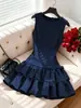 Vestido Azul Oscuro Redondo sin Mangas Ceñido a la Cintura Lazo Lateral Doble Capa Volante Pastel Mini Falda 2026
