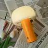 Suministrado Directamente de la Fábrica de Origen, Lámpara de Mesa de Carga de Hongo Estilo Ins Nórdico, Luz Ambiental Portátil LED de Tres Colores con Atenuación Continua