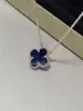 Collar de Trébol de Cuatro Hojas de la Suerte Versión de Alta Gama con Oro V, Ágata Roja, Ónice Negro y Nácar Blanco, Joyería de 18K, Lujo Fresco y Ligero, Diseño de Nicho