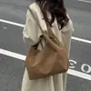 Bolso tote vintage de gamuza estilo coreano para mujer, bolso de hombro de nuevo diseño de nicho a la moda, bolso cruzado de gran capacidad para el día a día