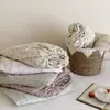 Sábana de cama de gasa de doble capa 100% algodón para maternidad e infantil Clase A, funda de edredón floral de algodón puro de una pieza, sábana bajera, funda de almohada, juego de tres piezas para una persona