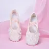Zapatos Blancos Satinados de Ballet para Niñas con Encaje y Perlas Zapatos de Baile Estilo Japonés Lindos para Actuación Niños 8017